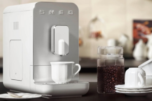 jeu concours Ideat machine à café SMEG 50's
