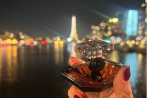 dansmonsacdefille un parfum La Nuit Trésor de Lancôme