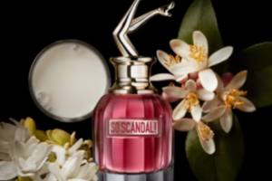 un parfum So Scandal de Jean Paul Gaultier