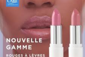 un rouge à lèvres Eye Care