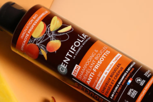 un shampoing & démêlant boucles anti-frisottis 2 en 1 de Centifolia