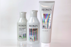 une routine capillaire Acidic Bonding Concentrate de Redken