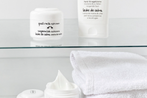 routine soin visage anti-âge au lait de chèvre Ziaja