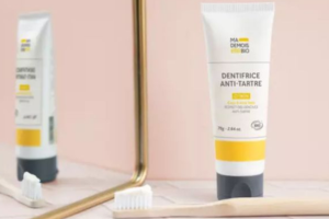 dentifrice anti-tartre au citron de Mademoiselle Bio