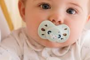 sucette anatomique Biolane