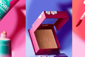 lot de produits Benefit Cosmetics